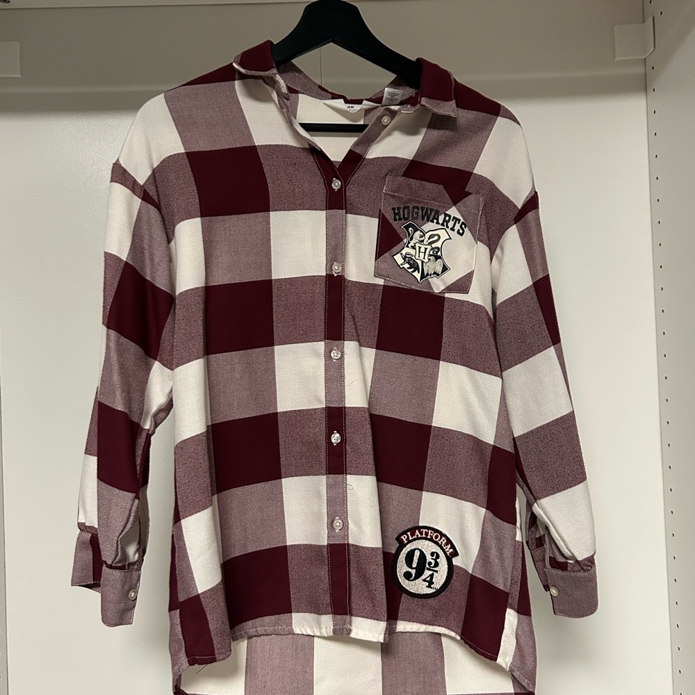 Harry Potter Hogwarts H&M Maroon and White Plaid Shirt